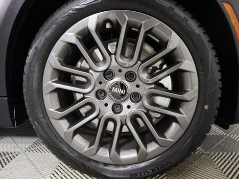 Certified 2025 MINI Cooper S image 28