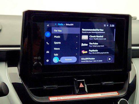 Used 2025 Toyota Corolla SE image 17