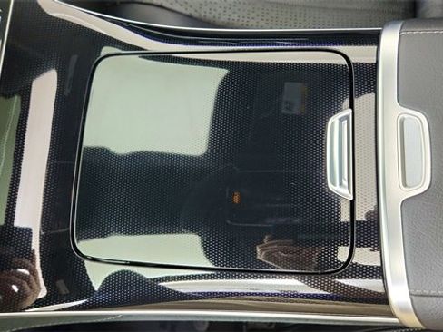 Used 2023 Mercedes-Benz EQE 500 4MATIC Sedan image 51