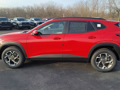 New 2026 Chevrolet Trax LT image 7