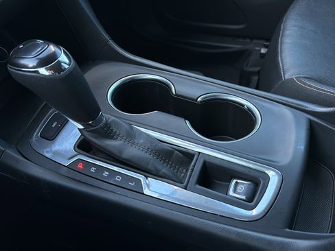 Used 2021 Chevrolet Equinox LT image 20