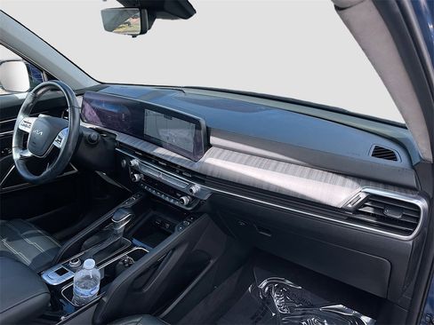 Used 2024 Kia Telluride SX Prestige image 32