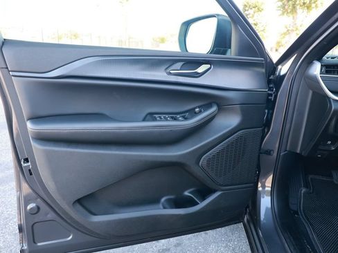 New 2026 Jeep Grand Cherokee Laredo RWD image 13