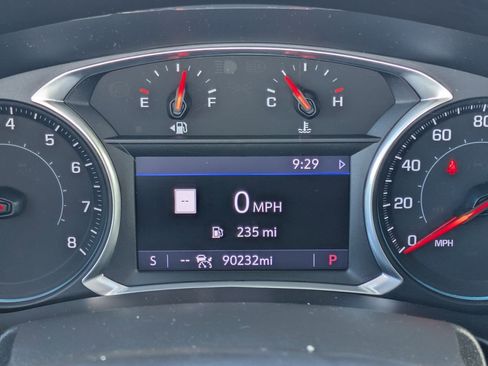 Used 2020 Chevrolet Equinox Premier AWD/4WD image 23