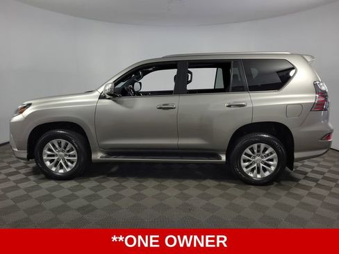 Used 2023 Lexus GX 460 Premium w/ Premium Package image 5