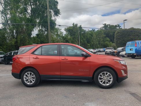 Used 2020 Chevrolet Equinox LS FWD image 12