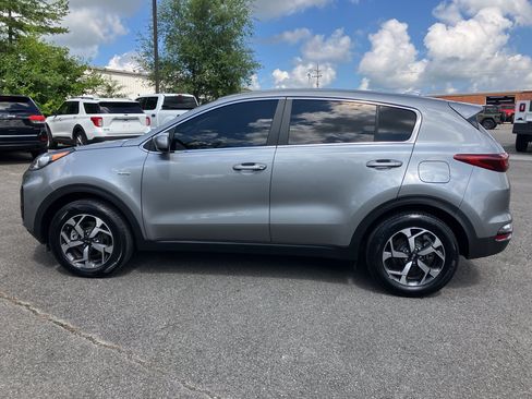 Used 2022 Kia Sportage LX AWD/4WD image 8
