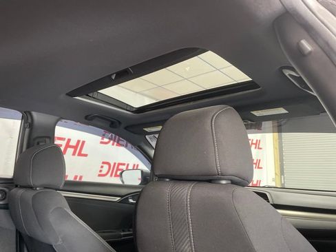 Used 2017 Honda Civic EX image 12