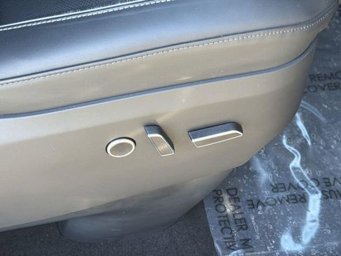 Used 2022 Tesla Model X Plaid image 32