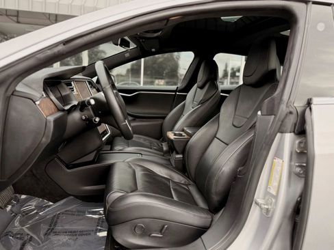 Used 2017 Tesla Model S 90D image 18