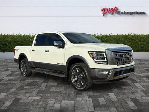 Used 2024 Nissan Titan Platinum Reserve w/ Moonroof Package image 5