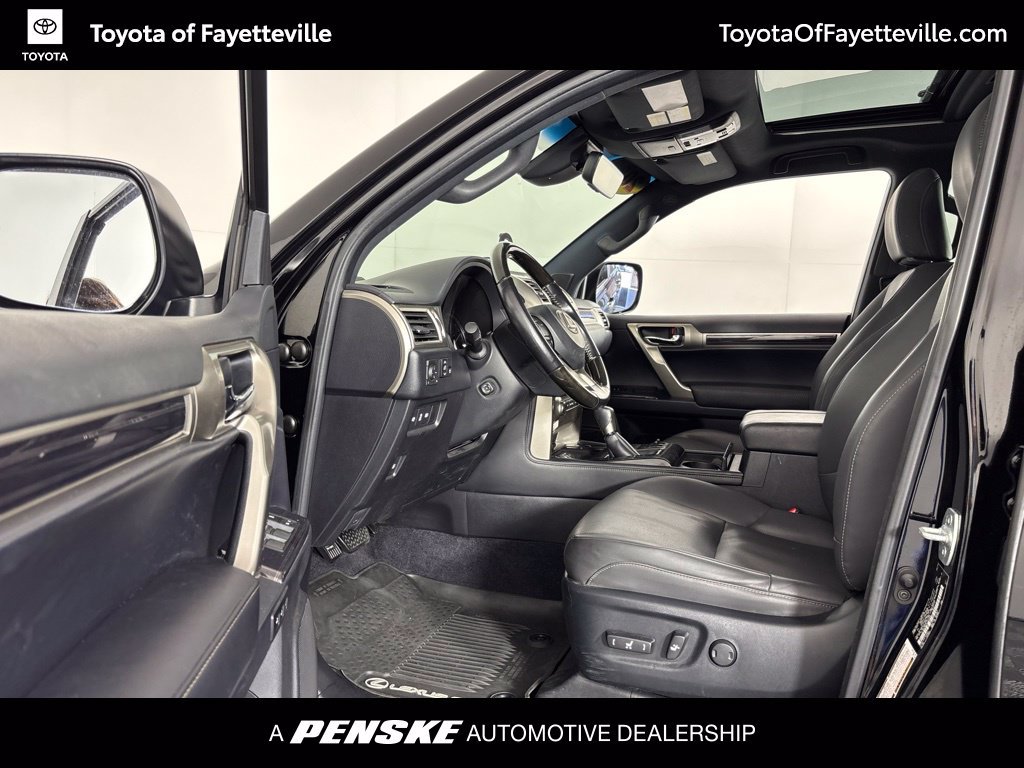 Used 2020 Lexus GX 460 Premium w/ Premium Package AWD/4WD image 29