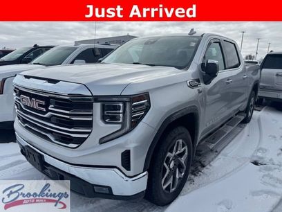 Used 2022 GMC Sierra 1500 SLT w/ SLT Premium Package