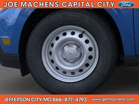 New 2025 Ford Maverick XL image 21