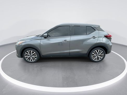 Used 2021 Nissan Kicks SV FWD image 5