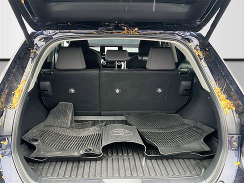 Used 2024 Toyota Venza LE image 24