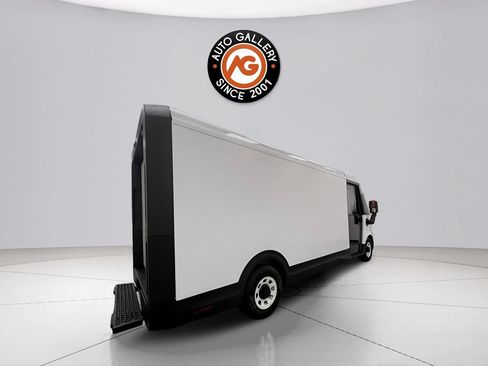 Used 2024 Chevrolet Brightdrop 600 w/ Commercial Equipment Package AWD/4WD image 6