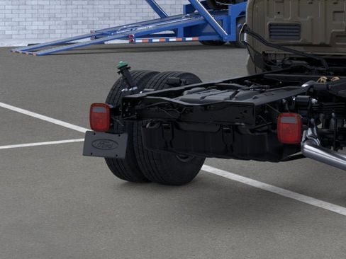 New 2026 Ford F350 4x4 Crew Cab DRW Super Duty image 21