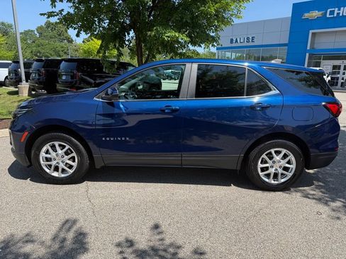 Used 2022 Chevrolet Equinox LT AWD/4WD image 2
