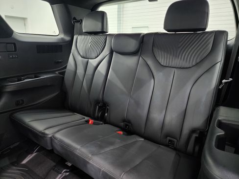Used 2024 Hyundai Palisade Calligraphy image 10