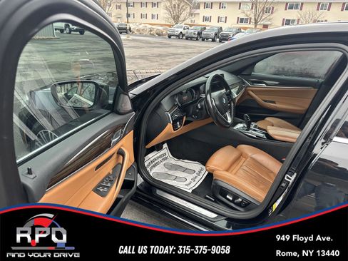 Used 2017 BMW 540i xDrive image 10