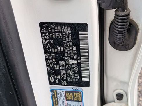 Used 2021 Kia Seltos S FWD image 31