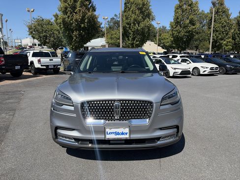 Used 2020 Lincoln Aviator Reserve w/ Equipment Group 201A AWD/4WD image 8