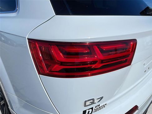 Used 2018 Audi Q7 3.0T Prestige w/ Prestige Package image 11