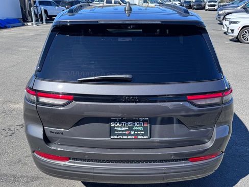 New 2026 Jeep Grand Cherokee Limited AWD/4WD image 6