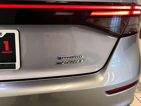 Used 2023 Honda Accord Sport image 9