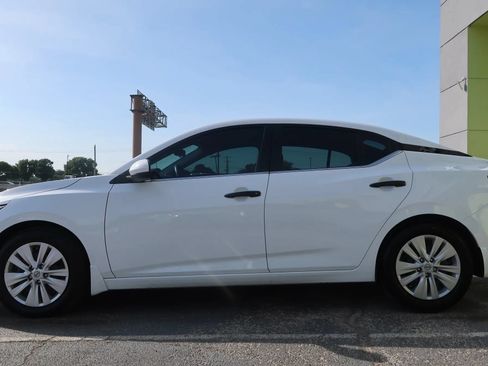 Used 2025 Nissan Sentra S FWD image 7