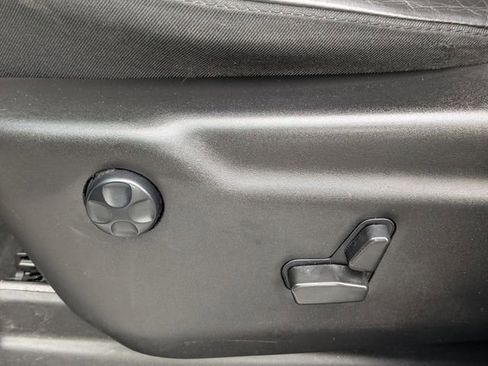 Used 2022 Jeep Grand Cherokee Limited w/ Trailer Tow Group IV image 21