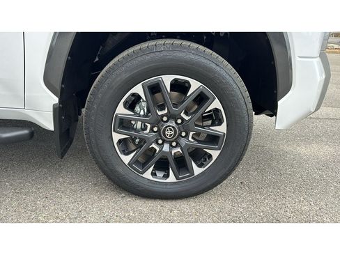 New 2026 Toyota Tundra Limited AWD/4WD image 12