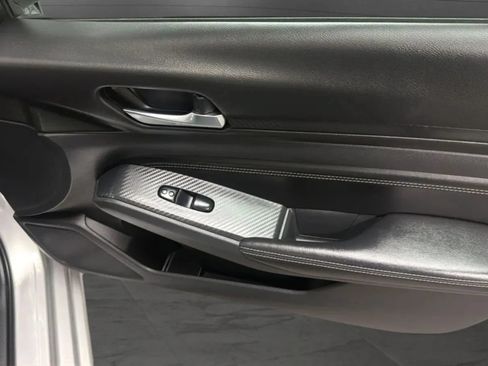 Used 2019 Nissan Altima 2.5 S FWD image 17