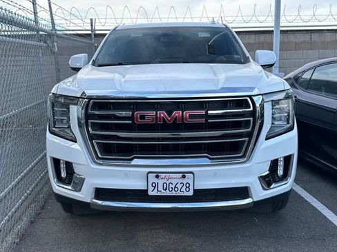 Used 2024 GMC Yukon XL SLT RWD image 3