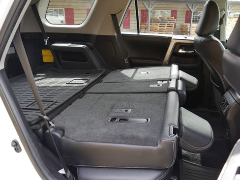 Used 2016 Toyota 4Runner SR5 Premium AWD/4WD image 30