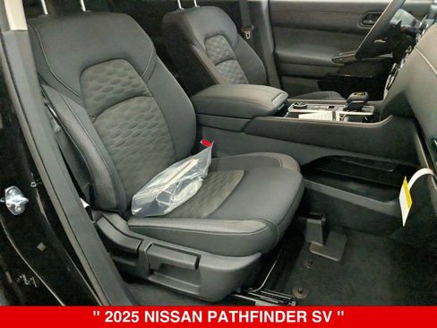 Certified 2025 Nissan Pathfinder SV AWD/4WD image 36