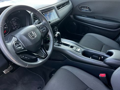 Used 2022 Honda HR-V Sport image 12