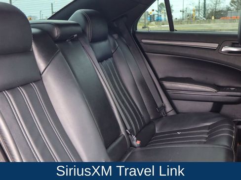 Used 2014 Chrysler 300 S image 17