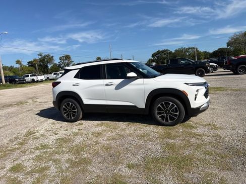 New 2026 Chevrolet TrailBlazer LT FWD image 14
