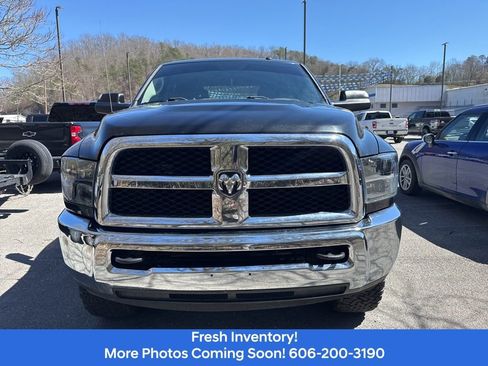 Used 2016 RAM 2500 Tradesman w/ Chrome Appearance Group AWD/4WD image 2