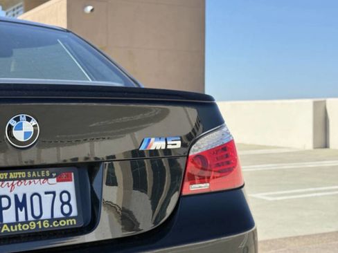 Used 2010 BMW M5 RWD image 54