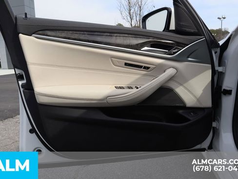 Used 2023 BMW 540i xDrive w/ Executive Package image 14