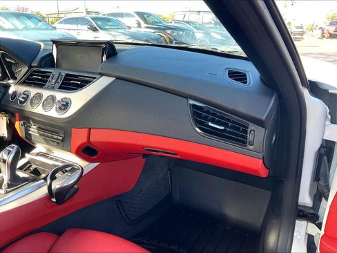 Used 2016 BMW Z4 sDrive35i image 18