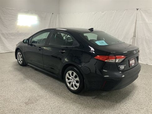 Used 2025 Toyota Corolla LE FWD image 7