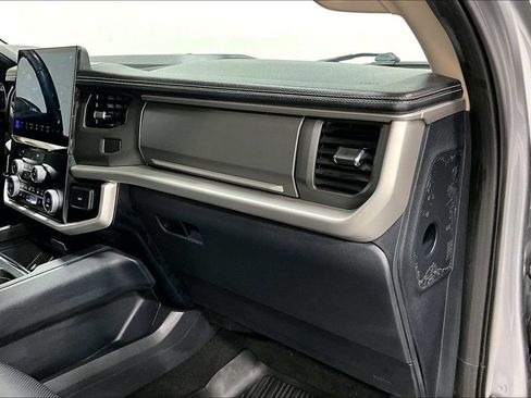 Used 2024 Ford Expedition Max XLT RWD image 19