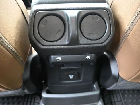 Used 2023 Jeep Wrangler Unlimited Sahara w/ Cold Weather Group AWD/4WD image 30