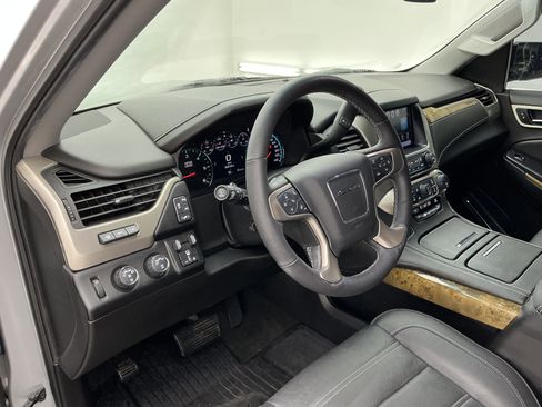 Used 2017 GMC Yukon Denali image 13