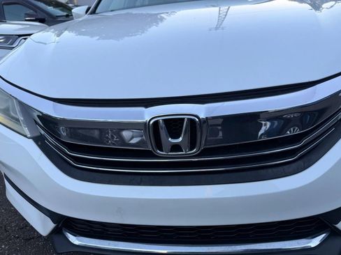 Used 2016 Honda Accord Sport image 30
