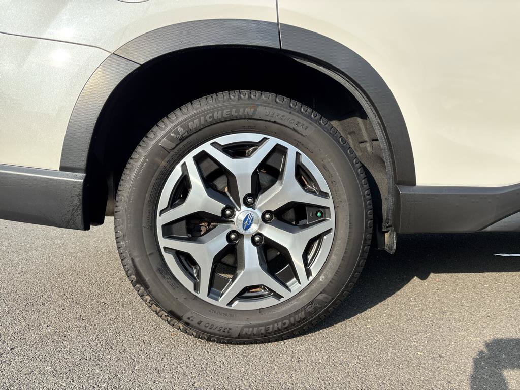 Used 2019 Subaru Forester Premium w/ All-Weather Package AWD/4WD image 32